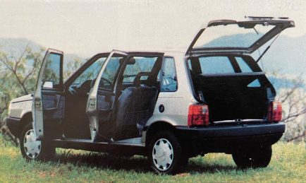Fiat Uno CSL: o argentino pioneiro nas quatro portas